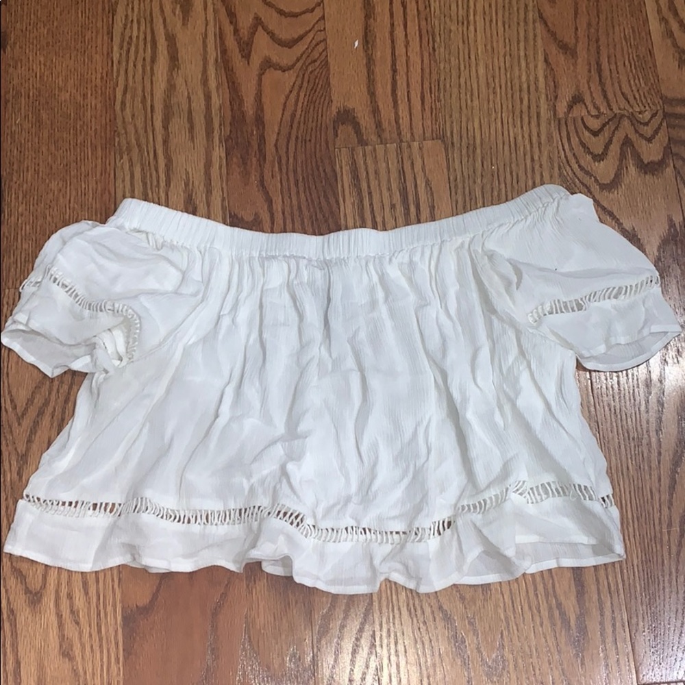 White off the shoulder short sleeve